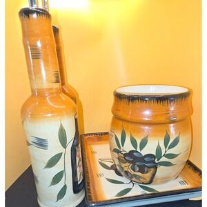 Alco Industries‎ Ceramic Kitchen Set Olive Garlic Oil Bottles Tray Crock 4pc